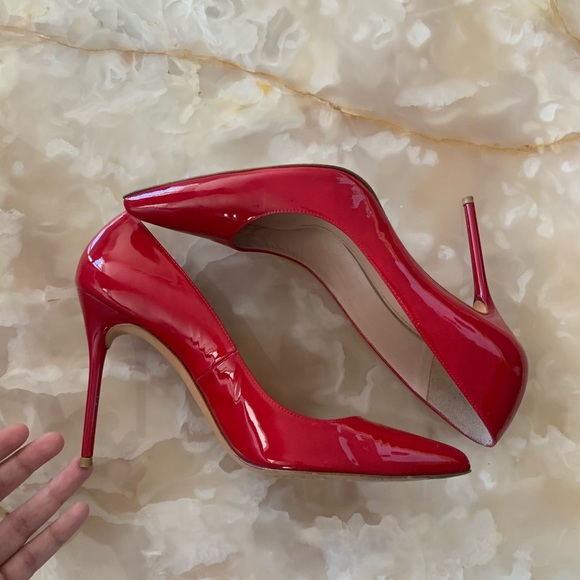 Stuart Weitzman Red Patent Leather heel pump - Picture 3 of 6